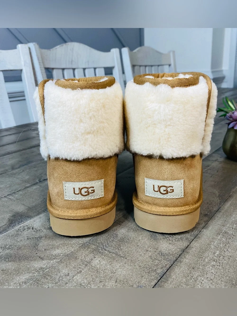 UGG Kids' Classic Jona Luxury Boot – Chestnut/Cognac Suede Size 3 Youth